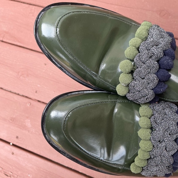 AGL Green Patent Leather Loafers with Fringe Detail - Picture 5 of 6
